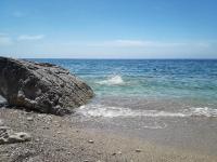 Two Palms Apartment - Bed and Breakfast Sutomore