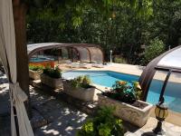 B&B Sainte-Anastasie-sur-Issole - Villa QUINISSOLE - Bed and Breakfast Sainte-Anastasie-sur-Issole