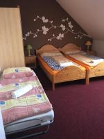 Dreibettzimmer mit eigenem Bad