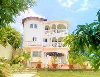 B&B Negril - Annie's White House on The Hill - Bed and Breakfast Negril