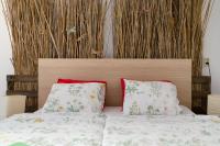 Dreibettzimmer mit Gemeinschaftsbad