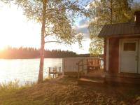 Hiiden Kämppäkartano iso vuokramökki lähellä Tiilikan kansallispuistoa - Chambres d'hôtes Sotkamo