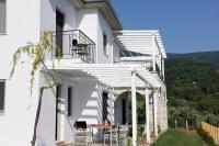 Moses Villa - Bed and Breakfast