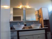 Chambre Double avec Salle de Bains Commune