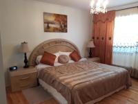 B&B Longueuil - Three bedroom holiday apartment - Bed and Breakfast Longueuil