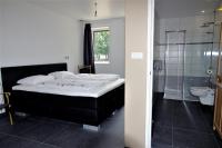 Vierpersoonskamer met Eigen Badkamer