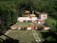 Villa Claudia indipendente con piscina ad uso esclusivo - B&B Genga