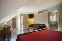 Penthouse Suite with Bay View