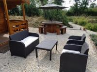 West Pool Cabin - Bed and Breakfast Lincoln