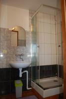 Dreibettzimmer mit eigenem Bad
