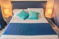 Deluxe Double Room with Balcony and Sea View
