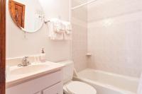 Queen Room 403