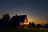 Domek Skowronek z basenem - Bed and Breakfast Lesko