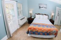 Queen Suite with Spa Bath and Balcony
