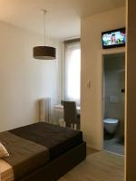 Single Room with Private Bathroom