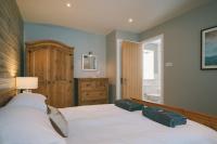Cottage Larch