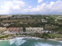 Asterina Seaside Apartments - Bed and Breakfast