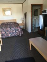 Winkys Motel - B&B Estevan