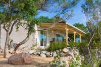 Luxury Holiday Home with Jacuzzi and Terrace