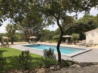 Mas la Chêneraie Lourmarin - Au calme, à 10 mn du centre ville à pied - B&B