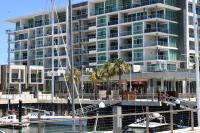 Breakwater Apartment - B&B
