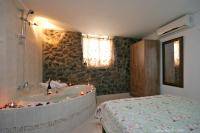 B&B Qaşrīn - צימרים מעיין קצרין - Bed and Breakfast Qaşrīn