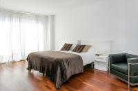 One-Bedroom Apartment with Balcony - Penthouse