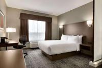 Days Inn & Suites by Wyndham Warman Legends Centre