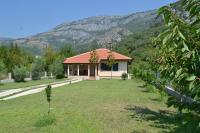 B&B Petrovac na Moru - Guest House Radulovic - Bed and Breakfast Petrovac na Moru