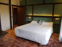 Camera Matrimoniale/Doppia con Letti Singoli con Doccia