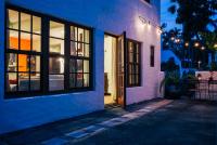 Renovated Historic Coconut Grove Cottage Home - B&B