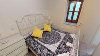 Two-Bedroom Cottage with Fireplace (Kamara Down)