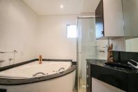 Suite Lit Queen-Size avec Baignoire Spa