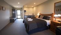 Estudio con cama extragrande