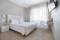 One-Bedroom Apartment with Balcony and Lateral Sea View
