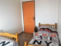 Chambre Double ou Lits Jumeaux avec Salle de Bains Commune