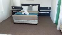 B&B Albury - Green Door Motel - Bed and Breakfast Albury