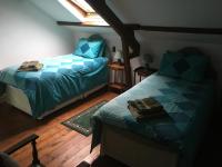 Chambre Lits Jumeaux avec Salle de Bains Privative Séparée