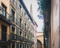 Old Town Madari by People Rentals - B&B
