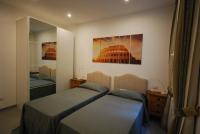 Großes Doppel-/Zweibettzimmer