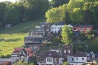 Rouen ECO LODGES maison entière avec terrasse dans jardin potager piscine parking - B&B