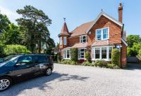 B&B Horley - The Lawn Guest House Gatwick - Bed and Breakfast Horley