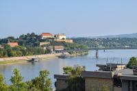 B&B Novi Sad - APARTMAN BANE 021 with a view - Bed and Breakfast Novi Sad