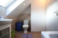 Single Room with Shared Bathroom