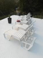 Holiday House "M" Omiš - Newly renovated house with swimming pool, 3 rooms, gym, large terrace with amazing view on town and 6 parkplaces - B&B