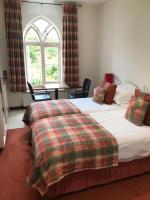 Self Catering Twin, Room only