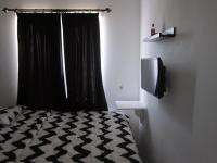 Habitación con cama grande