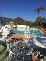 Paraíso com piscina e lareira no centro - B&B Serra Negra