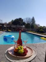 B&B Johannesburg - Rekky Signature Guesthouse - Bed and Breakfast Johannesburg