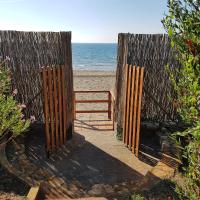 Villa GREG stupenda casa sulla spiaggia con accesso diretto al mare - B&B Terracina